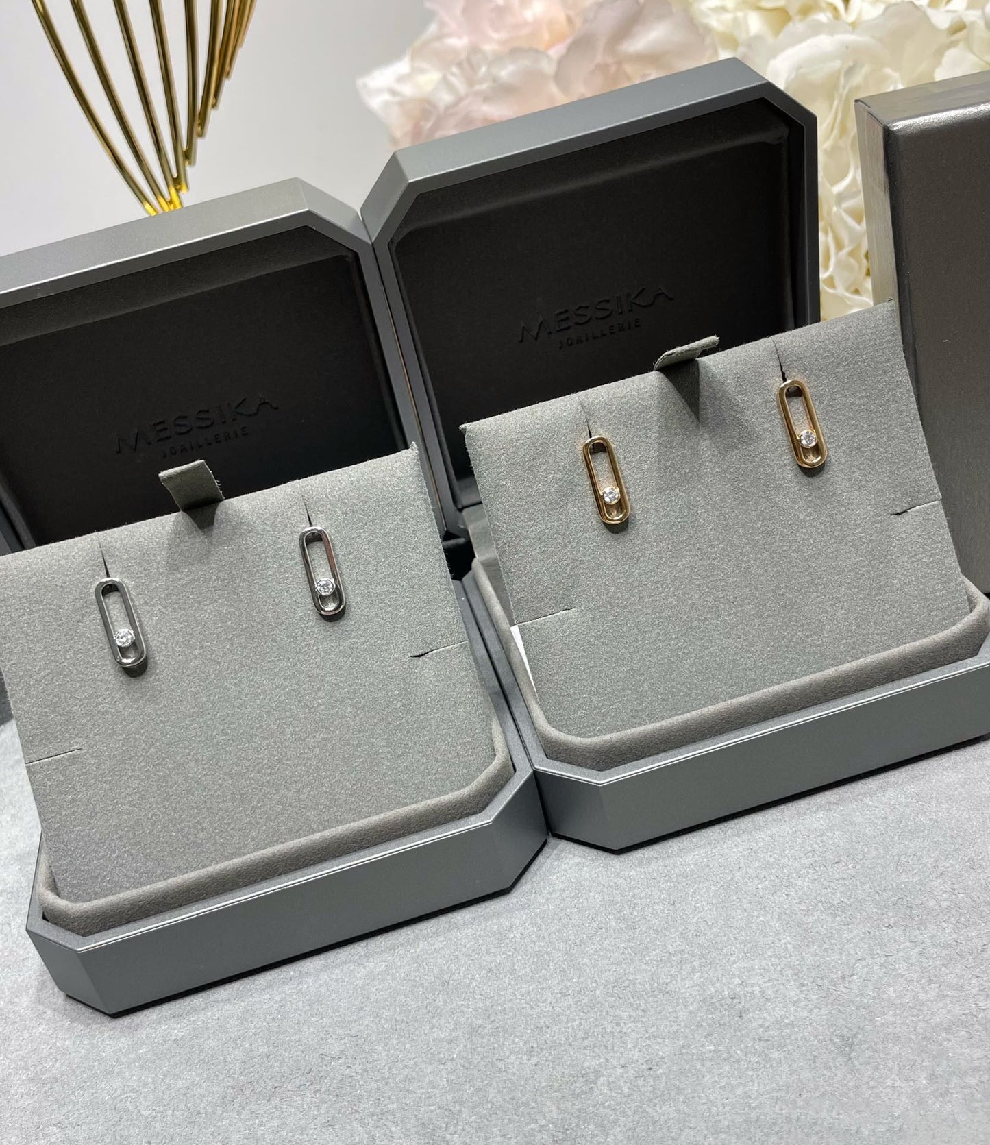 [Clara Jewely]MOVE UNO SMALL 1 DIAMOND EARRINGS