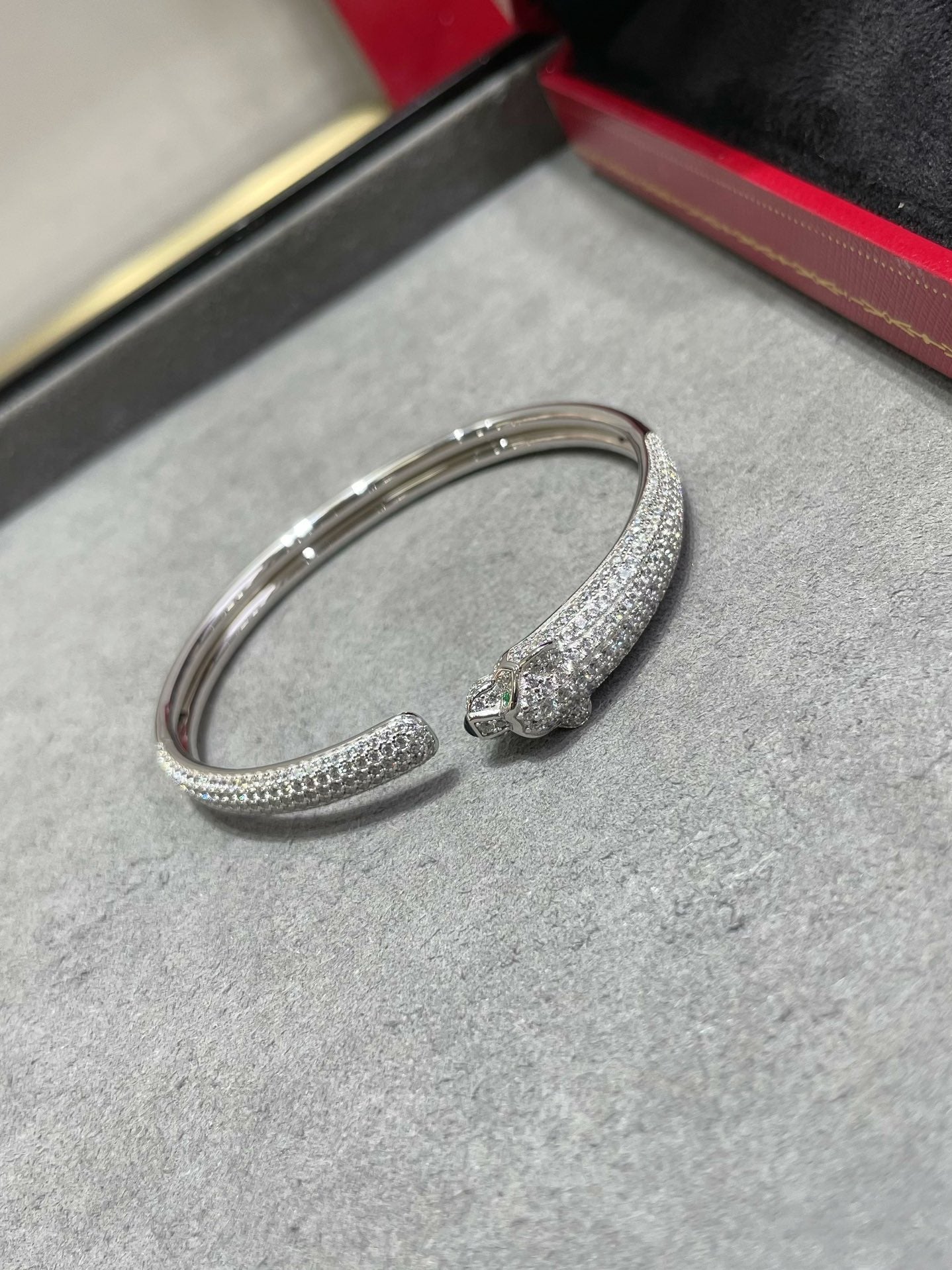 [Clara Jewels]PANTHERE FULL DIAMOND OPEN BRACELET