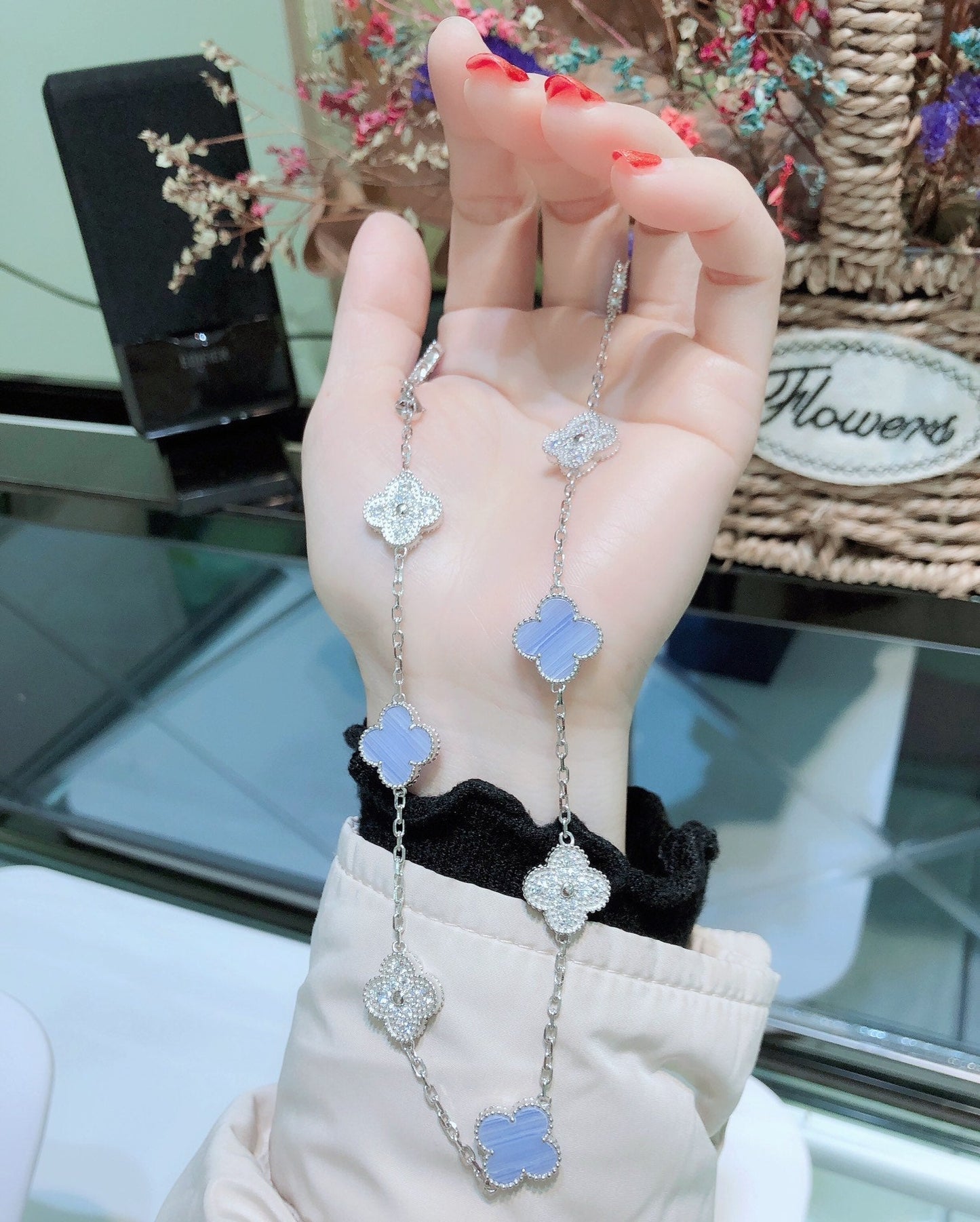 [Clara Jewels]CLOVER 10 MOTIFS CHALCEDONY DIAMONDS SILVER NECKLACE