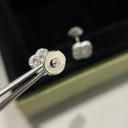 [Clara Jewels]CLOVER MINI DIAMOND STUD EARRINGS